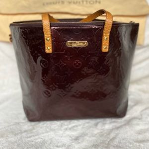 Louis Vuitton Bellevue Monogram Vernis GM Bag